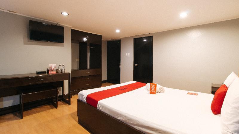Arzo Hotel Manila Ngoại thất bức ảnh