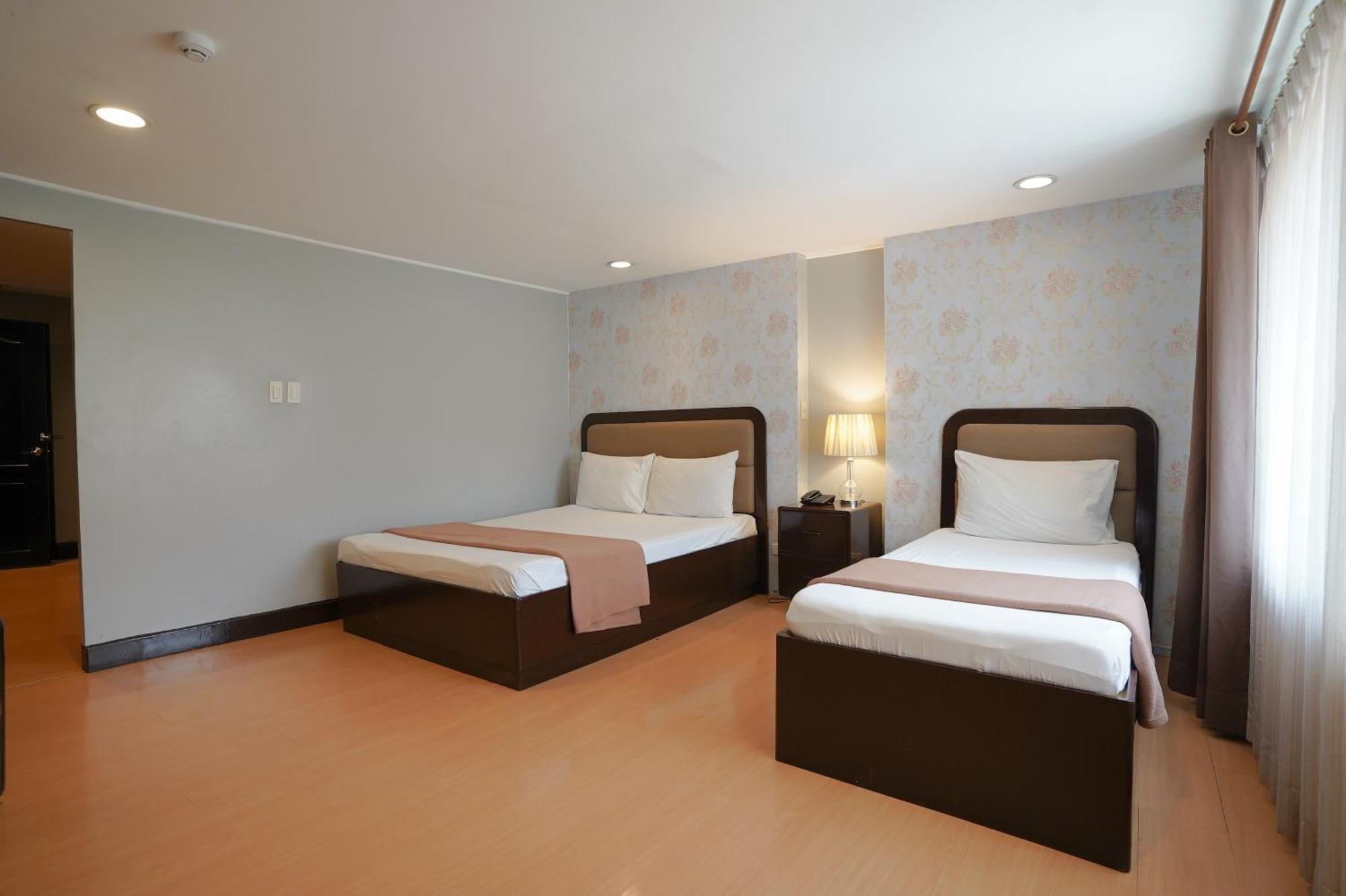 Arzo Hotel Manila Ngoại thất bức ảnh