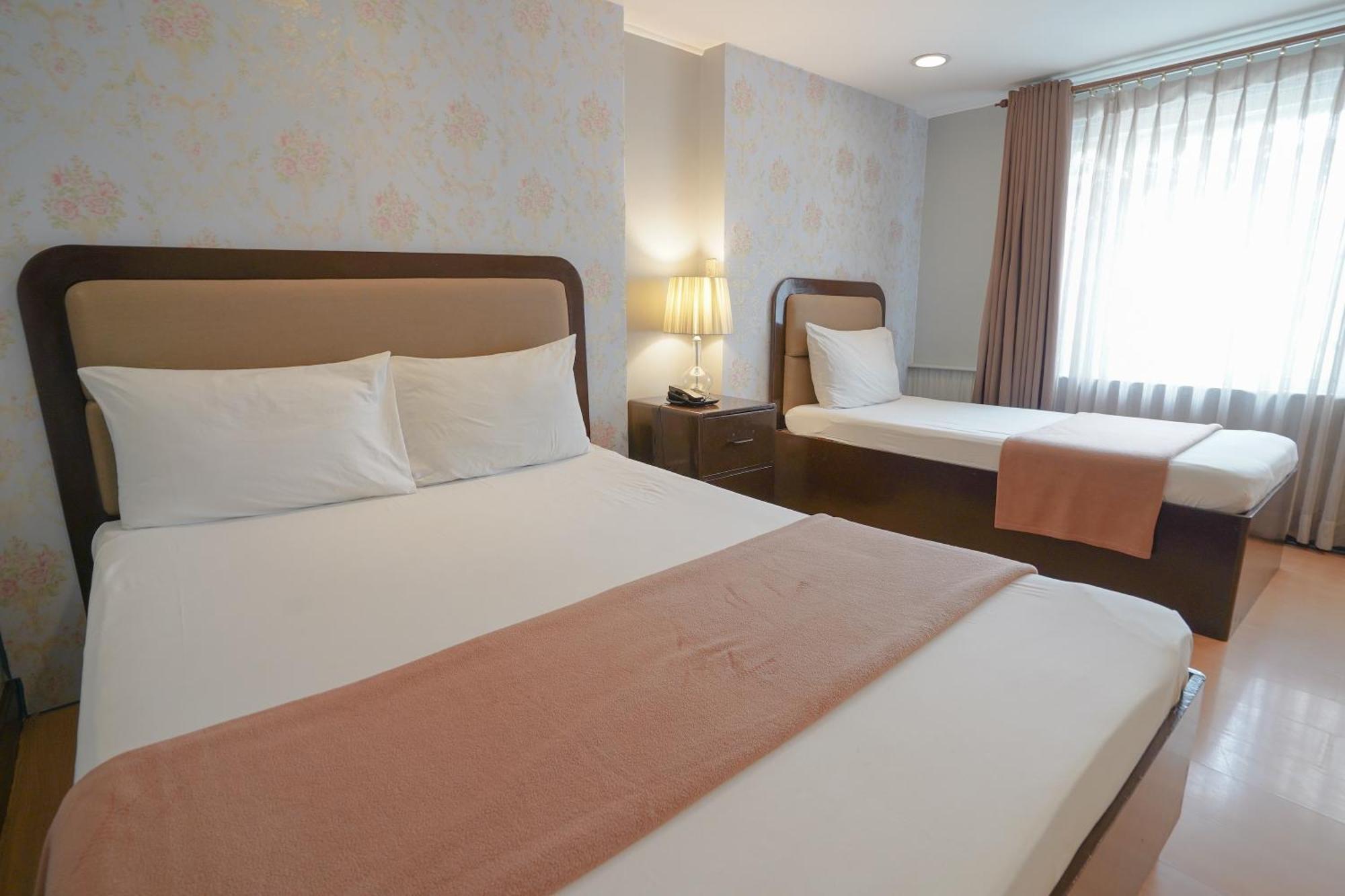 Arzo Hotel Manila Ngoại thất bức ảnh