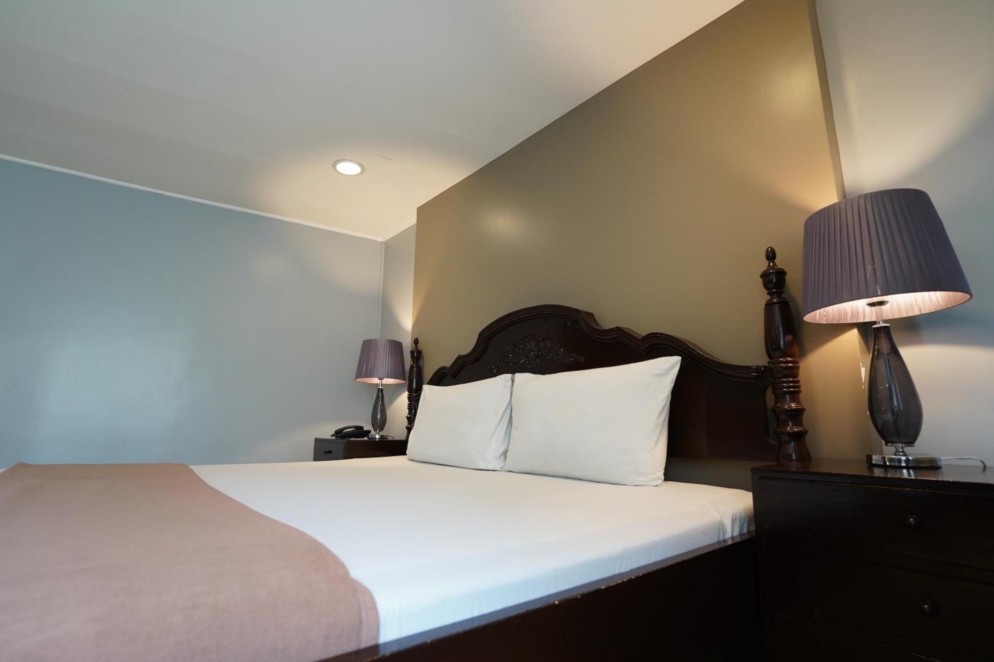 Arzo Hotel Manila Ngoại thất bức ảnh
