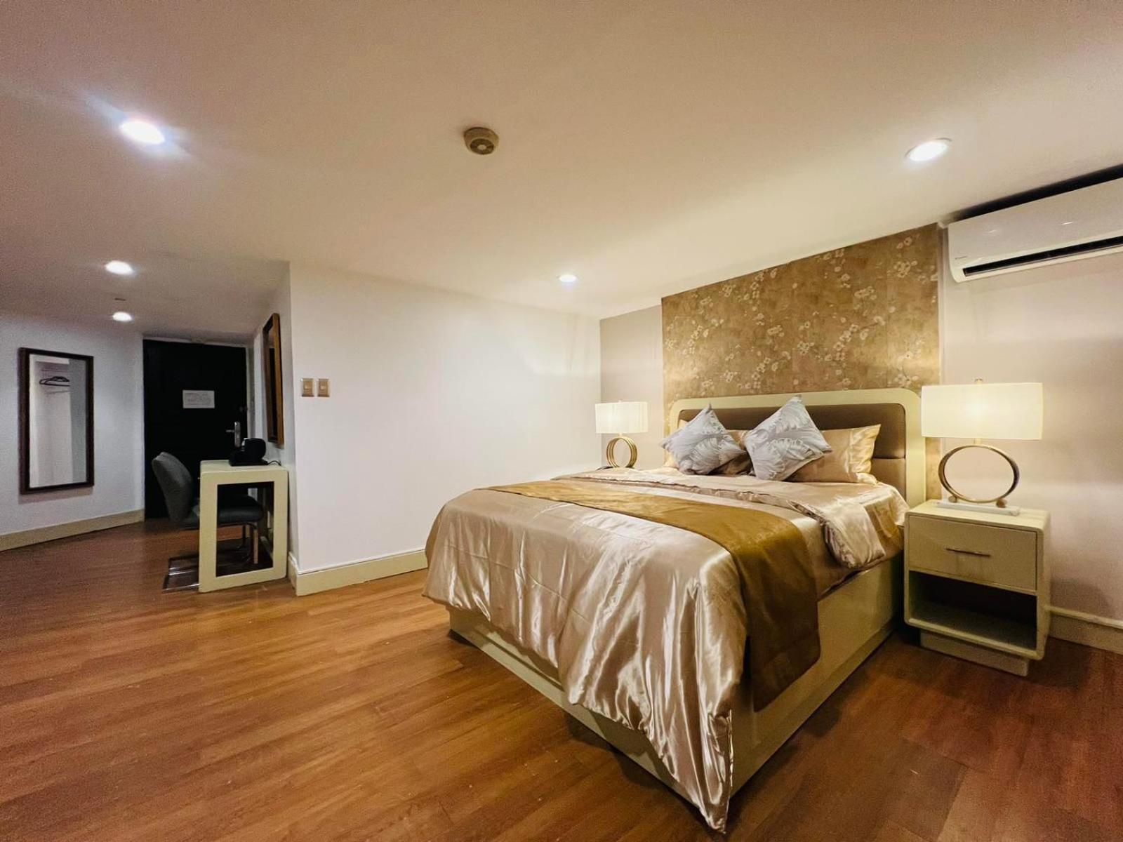 Arzo Hotel Manila Ngoại thất bức ảnh